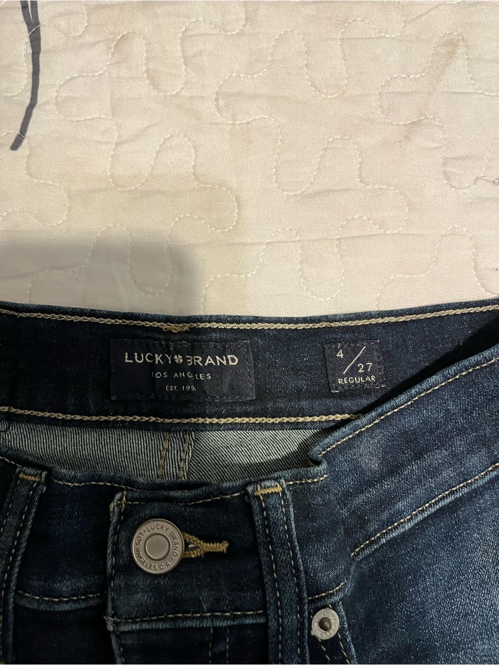 Lucky Brand Skinny Jeans in Indigo Denim - Picture 4 of 4